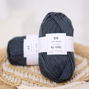 Super Bulky Gray Wool Yarn: Jumbo Knitting, Felting, Weaving (100g)