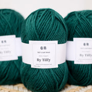 Super Bulky Green Wool Yarn: Felting & Knitting (100g/109 yds)