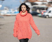 Wollpullover Korallenrot Zopfmuster, handgestrickt auf dicken Nadeln Chunky Pullover T796