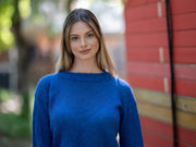 Pull en alpaga tricoté à la main : Haut court en laine mérinos bleue T1216