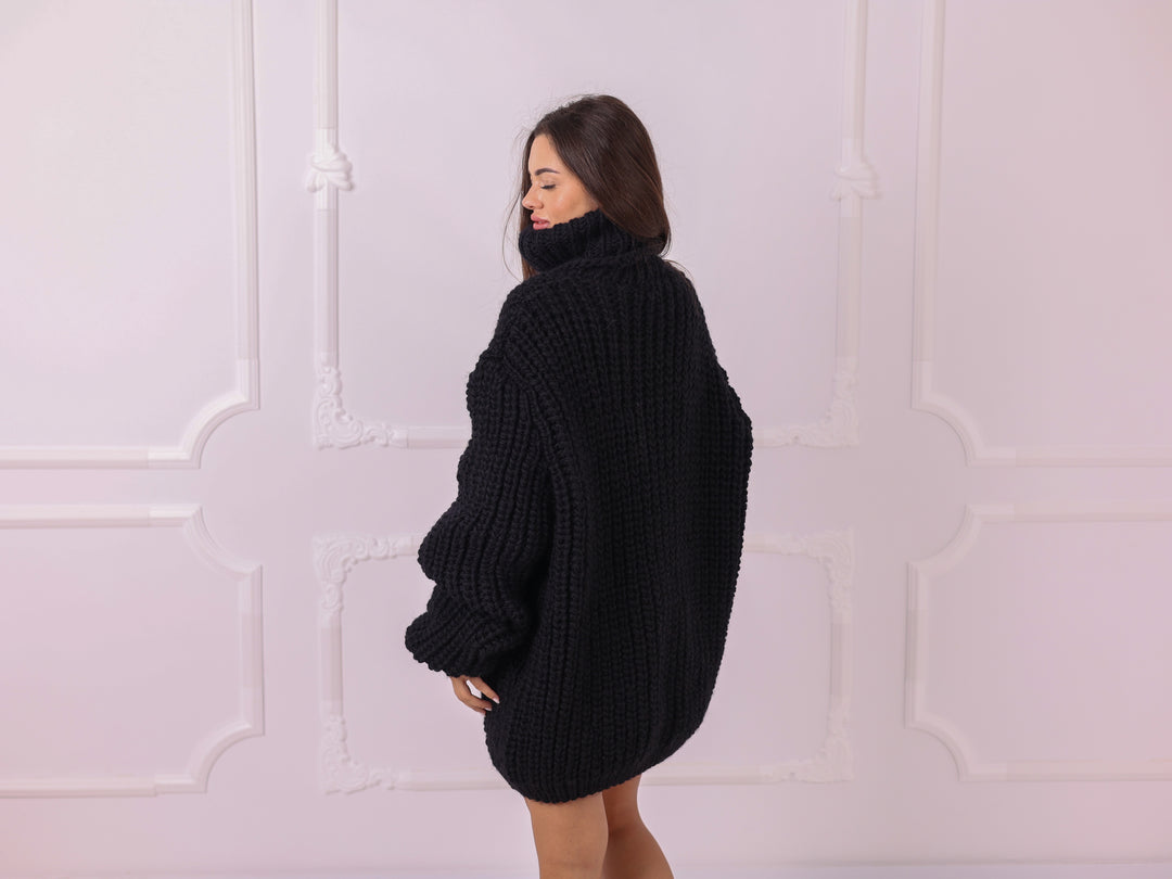 Black 4 kg Wool Fisherman Rib Oversized Turtleneck Sweater T2329