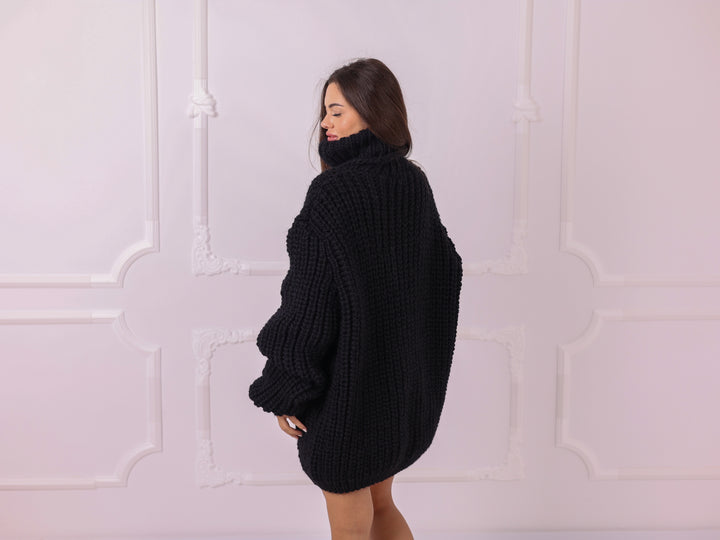 Black 4 kg Wool Fisherman Rib Oversized Turtleneck Sweater T2329