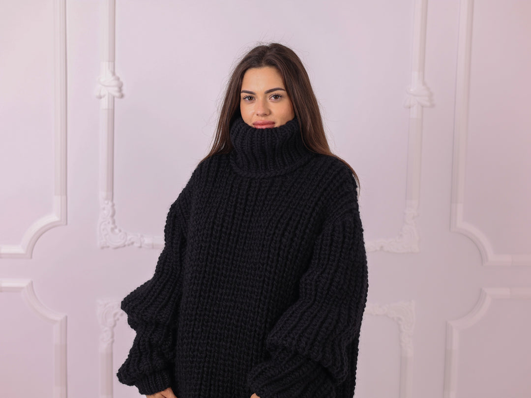 Black 4 kg Wool Fisherman Rib Cropped Oversized Turtleneck Sweater T2328