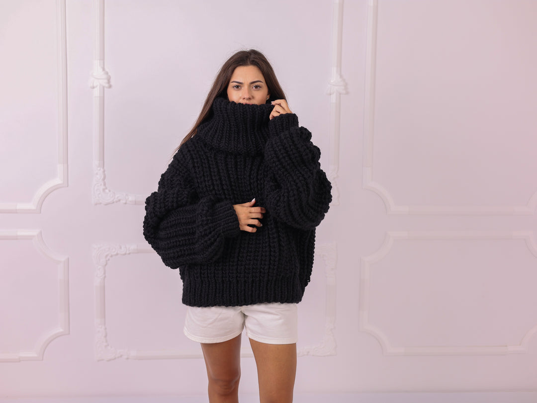 Black 4 kg Wool Fisherman Rib Cropped Oversized Turtleneck Sweater T2328