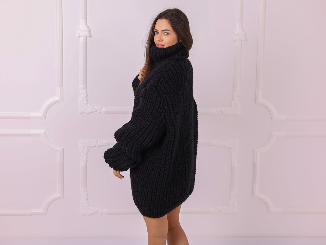 Black 4 kg Wool Fisherman Rib Oversized Turtleneck Sweater T2329