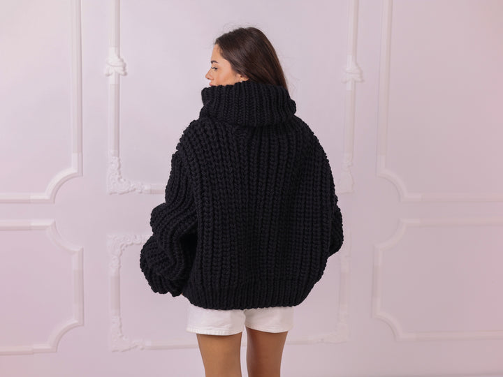 Black 4 kg Wool Fisherman Rib Cropped Oversized Turtleneck Sweater T2328