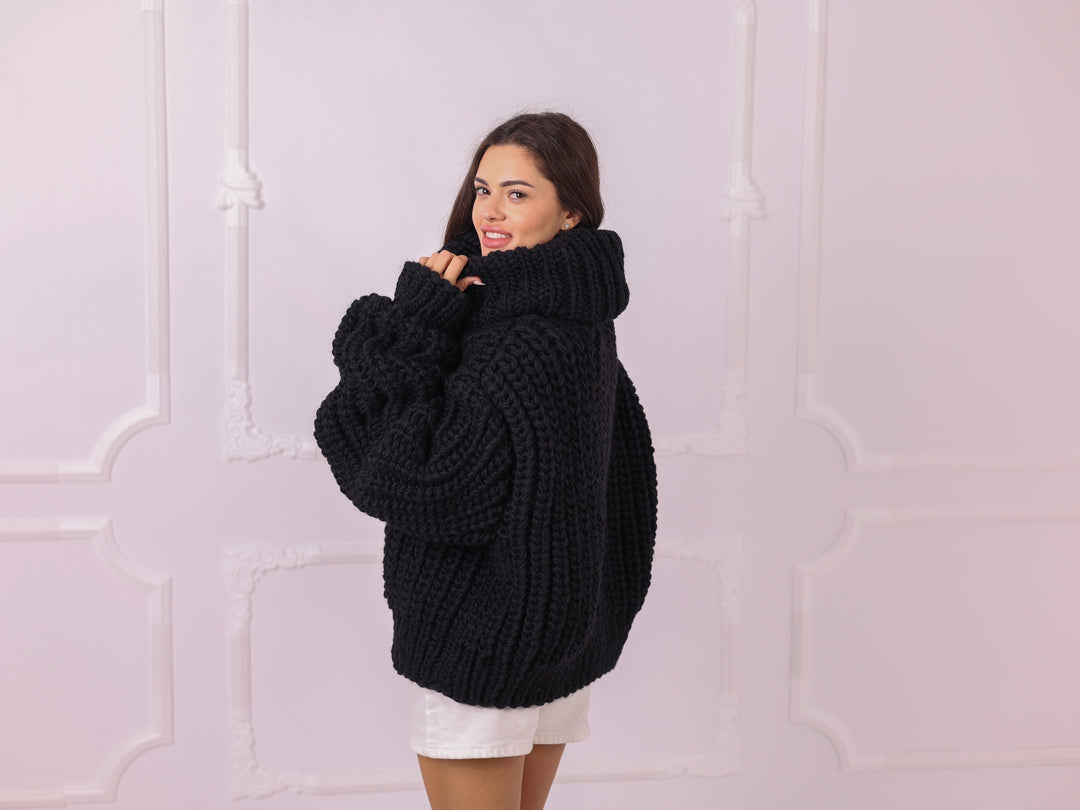 Black 4 kg Wool Fisherman Rib Cropped Oversized Turtleneck Sweater T2328