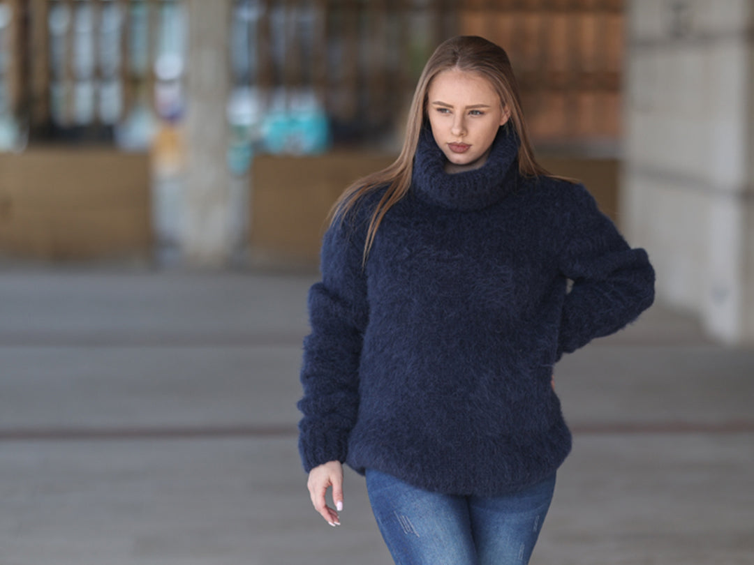Baby Suri Alpaca Sweater, Fluffy Texture, Hand Knitted Turtleneck, Soft Warm Knit Fit T2218