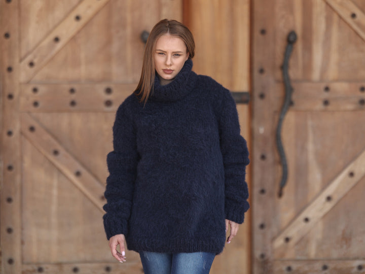 Baby Suri Alpaca Sweater, Fluffy Texture, Hand Knitted Turtleneck, Soft Warm Knit Fit T2218