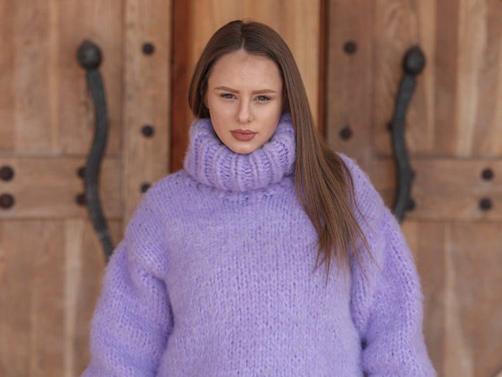 Purple Alpaca Sweater, 20 Strand Knit, Hand Knitted Fluffy Texture, Chunky Turtleneck Fit T2219