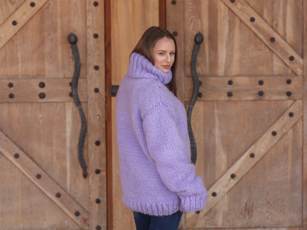 Purple Alpaca Sweater, 20 Strand Knit, Hand Knitted Fluffy Texture, Chunky Turtleneck Fit T2219