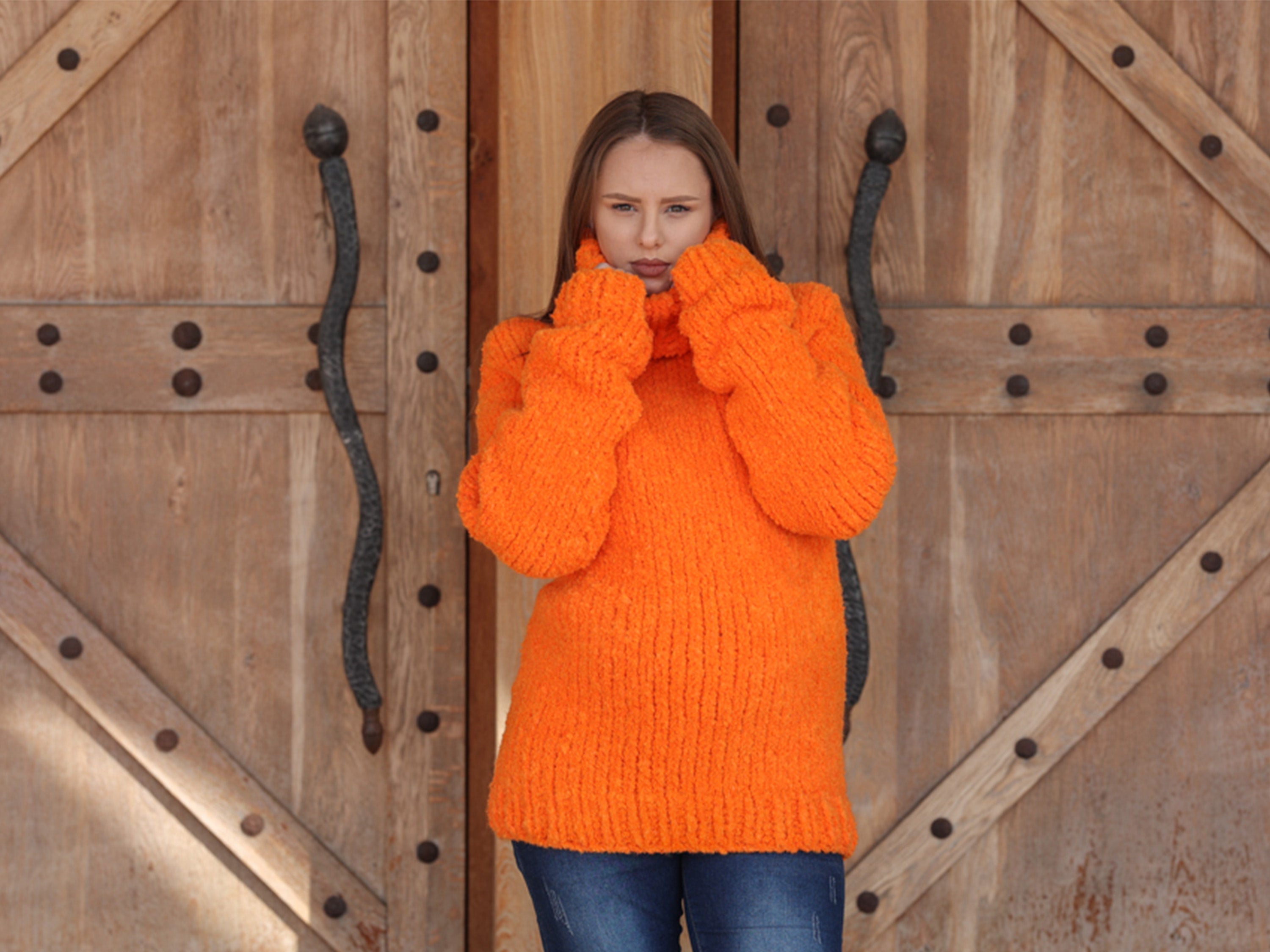 Tiffy Mohair Neon Orange Bouclé Alpaca Turtleneck T2214
