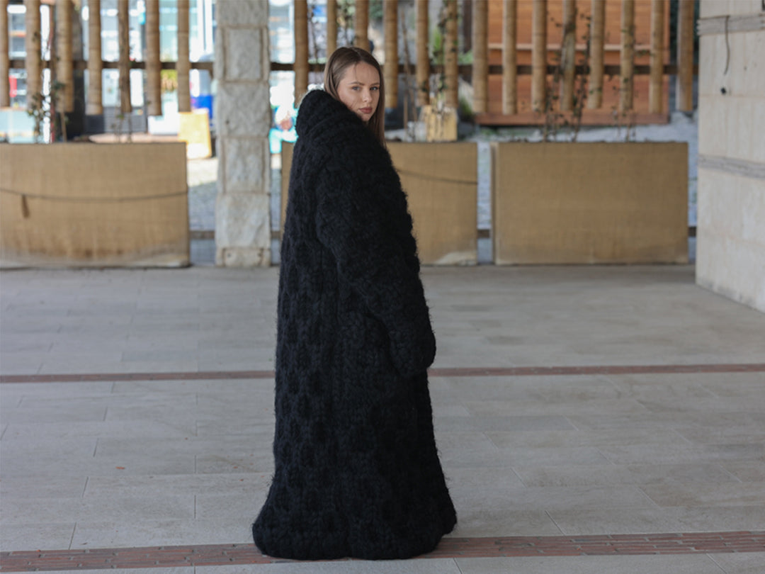 25-Strand Mohair Cardigan with Oversized Collar and Honeycomb Knit Coat T2206