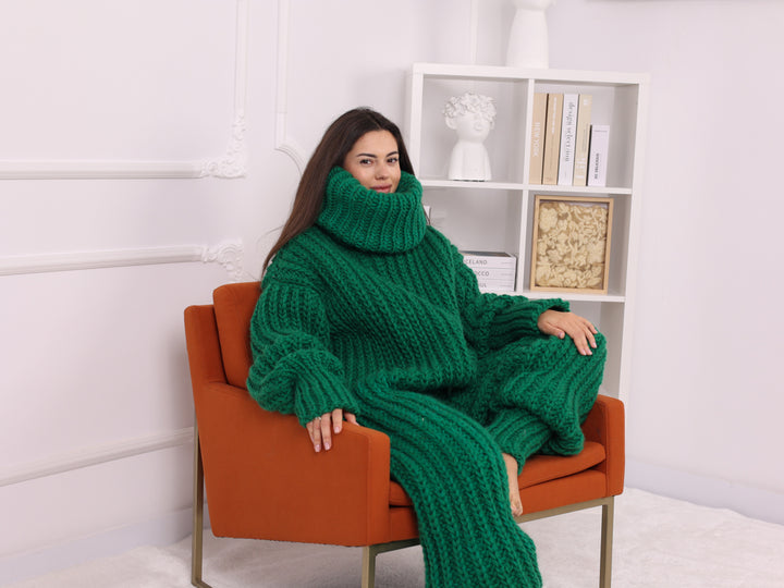Hand Knitted Green Wool Catsuit, Oversized Ribbed Turtleneck Jumpsuit T2255