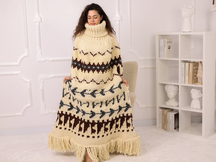 Wool Poncho, Icelandic Pattern Cape, Fringe Hem Turtleneck Winter Wrap Knit T2285