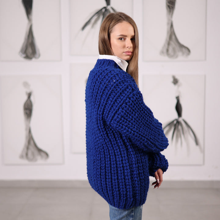 Blue Hand-Knitted Wool Sweater, Chunky English Rib Knit, Structured Fit, Deep Blue Color, T2064