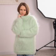 Grüner französischer Kid Mohair Rollkragenpullover, gebürsteter Hairy Knit, extra weicher flauschiger Pullover T2102