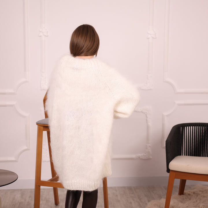 Hand-Knitted White Mohair Sweater – Chunky Fluffy Warm Crewneck Pullover T2142