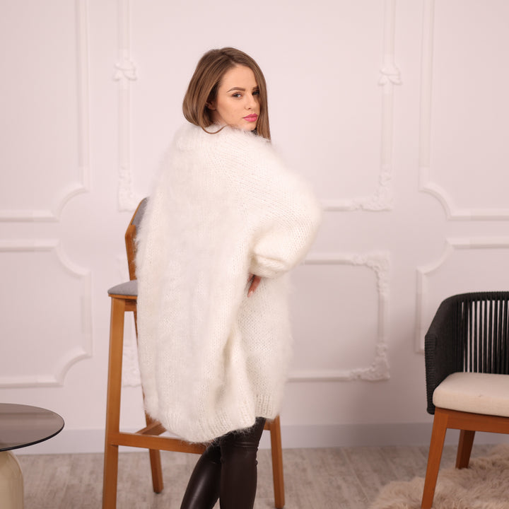 Hand-Knitted White Mohair Sweater – Chunky Fluffy Warm Crewneck Pullover T2142
