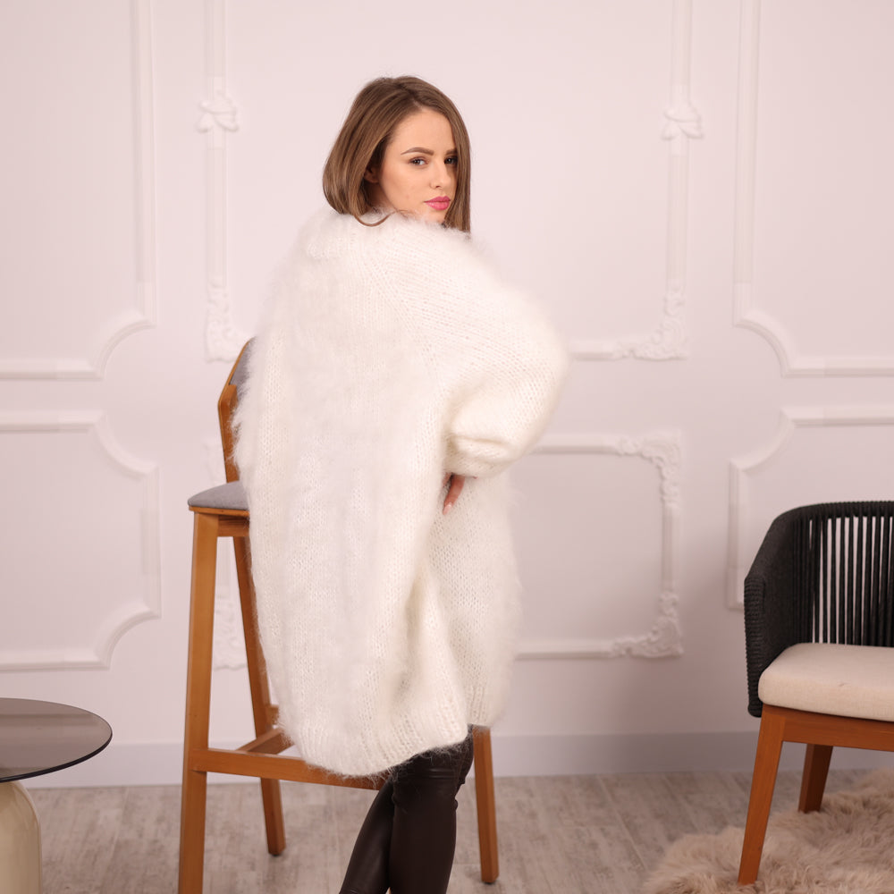 Hand-Knitted White Mohair Sweater – Chunky Fluffy Warm Crewneck Pullover T2142