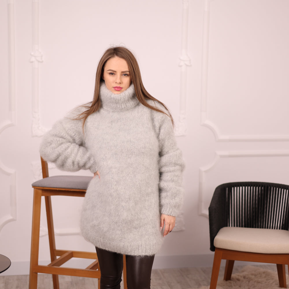 Extra Hairy Italian Kid Mohair Sweater – Hand-Knitted Very Fluffy Jumper T2136