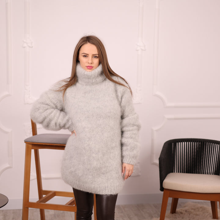 Extra Hairy Italian Kid Mohair Sweater – Hand-Knitted Very Fluffy Jumper T2136
