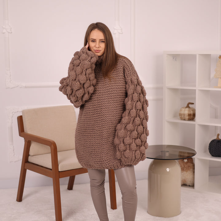 Very Chunky Wool Sweater, Bubble Sleeves, Oversized Fit, Hand Knitted Texture  T2148