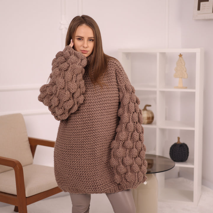 Very Chunky Wool Sweater, Bubble Sleeves, Oversized Fit, Hand Knitted Texture  T2148