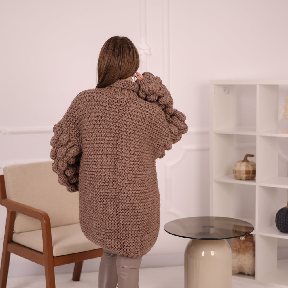 Very Chunky Wool Sweater, Bubble Sleeves, Oversized Fit, Hand Knitted Texture  T2148
