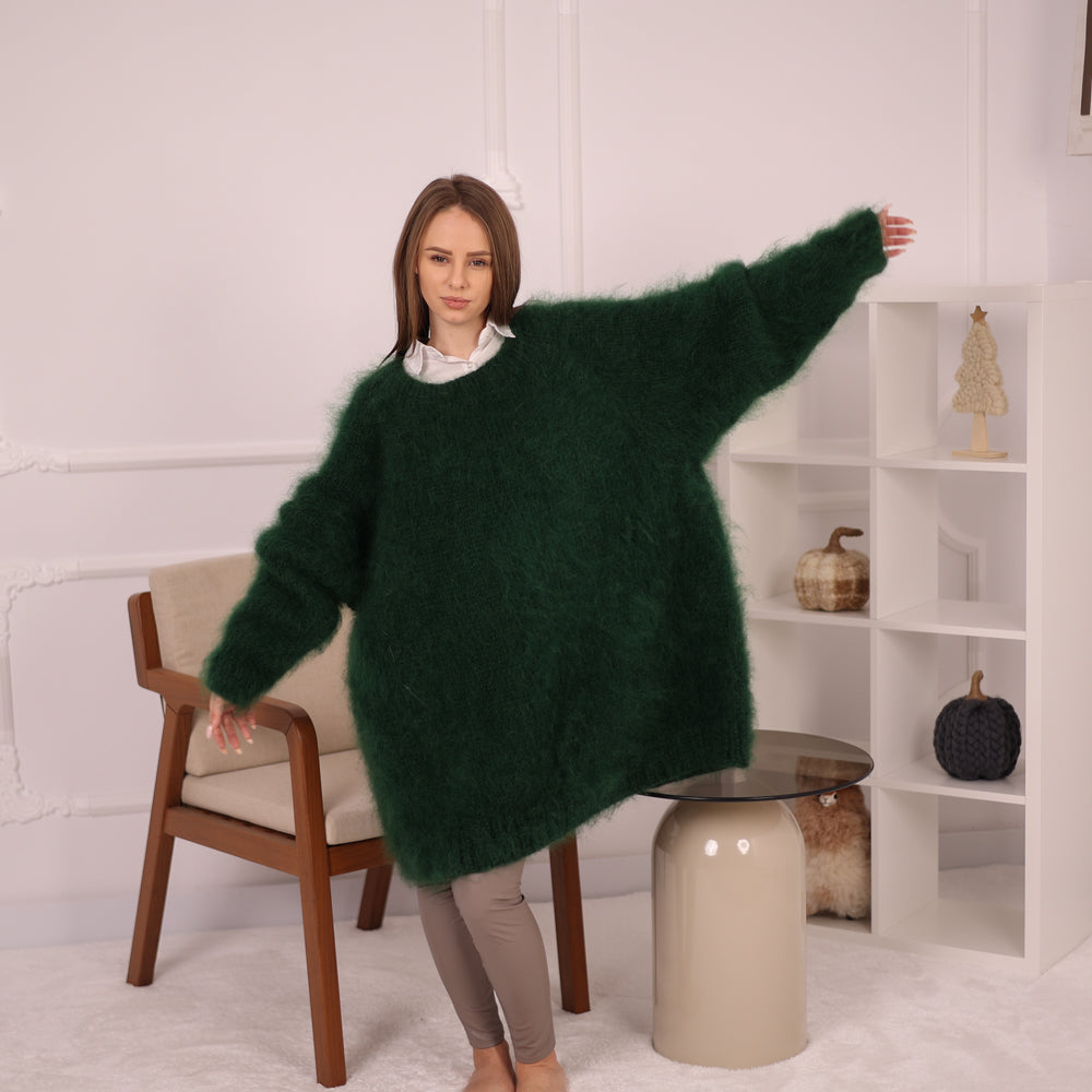 Hand-Knitted Green Mohair Sweater – Chunky Fluffy Warm Crewneck Pullover T2144