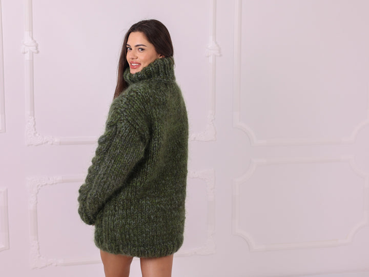 Green melange 16-strand mohair alpaca oversized turtleneck sweater T2332 back side view