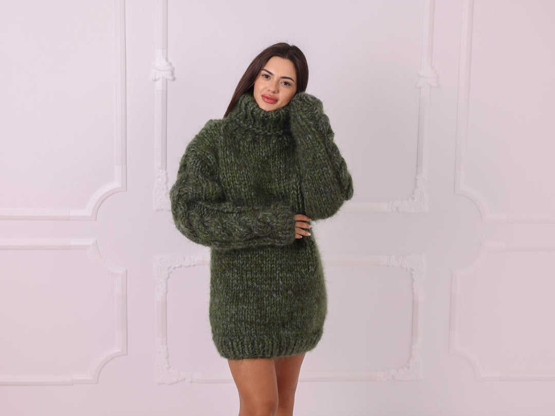 Green melange oversized mohair alpaca turtleneck sweater T2333 relaxed front pose