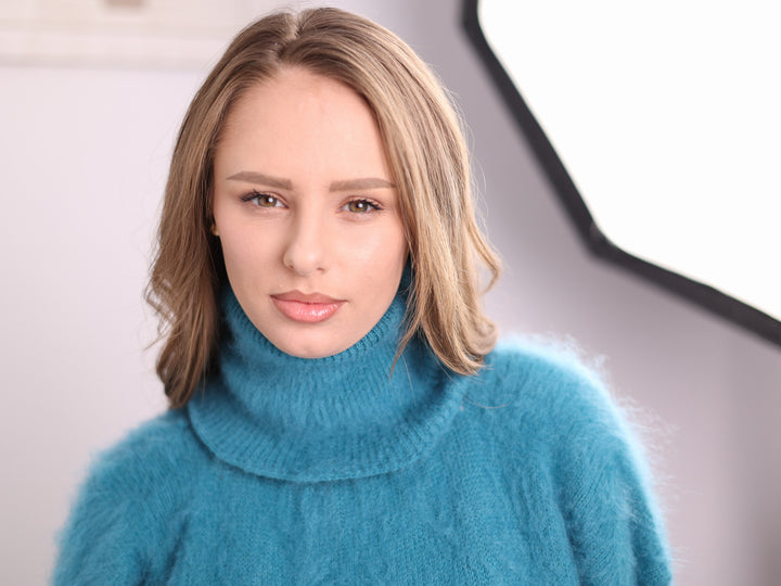 Blue Superkid Mohair oversized turtleneck sweater T2376 collar detail