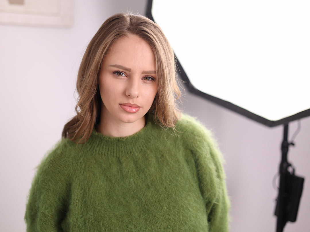 Ready to ship green Superkid Mohair sweater 5XL T2377R neckline and texture detail