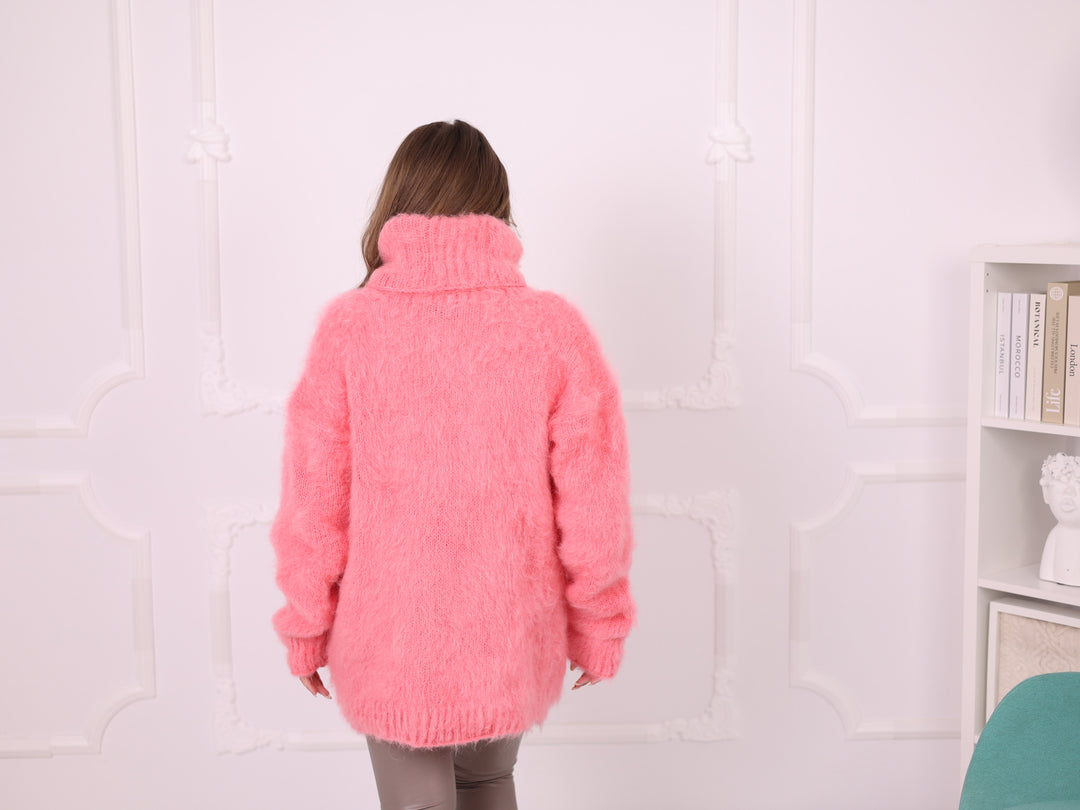 Pink Kid Mohair turtleneck sweater T2379 back view