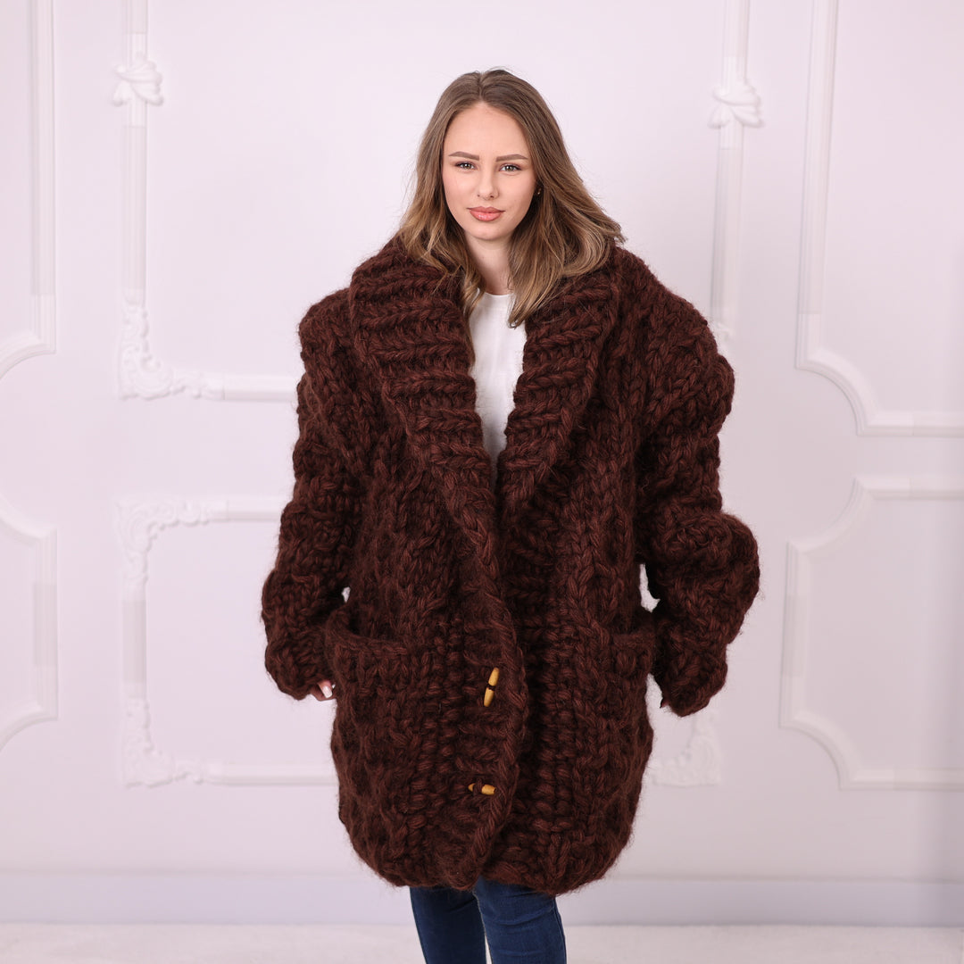 Brown wool mohair extra chunky oversized cardigan T2389 front view