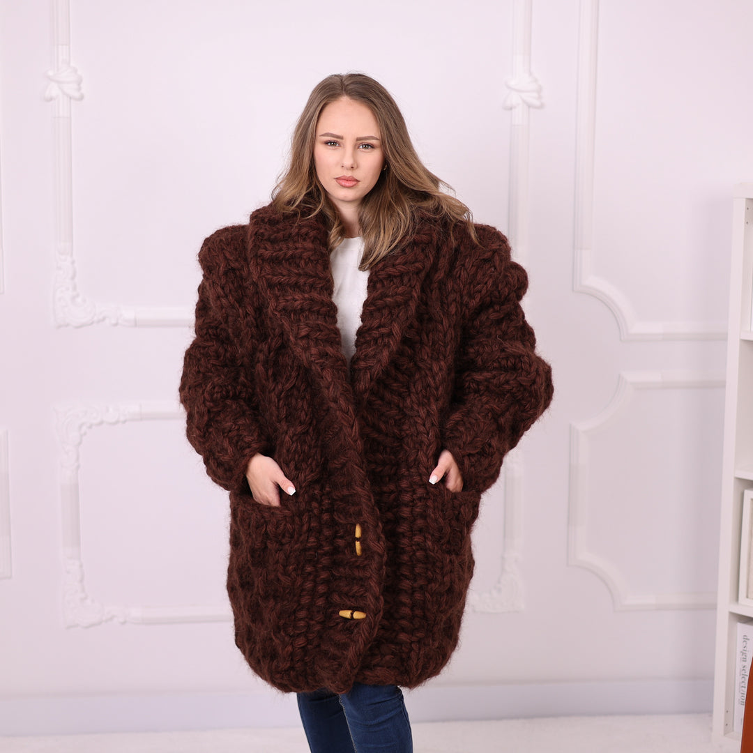 Brown chunky wool mohair cardigan T2389 close-up front view