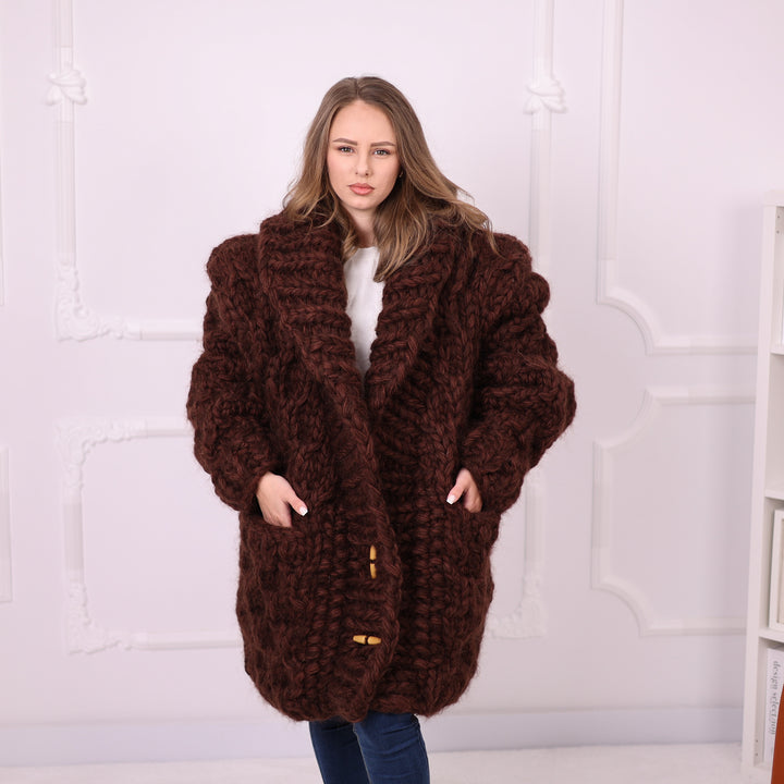 Brown chunky wool mohair cardigan T2389 close-up front view