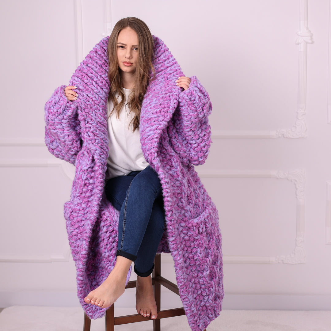 Pink lilac wool alpaca maxi cardigan T2390 oversized collar seated view