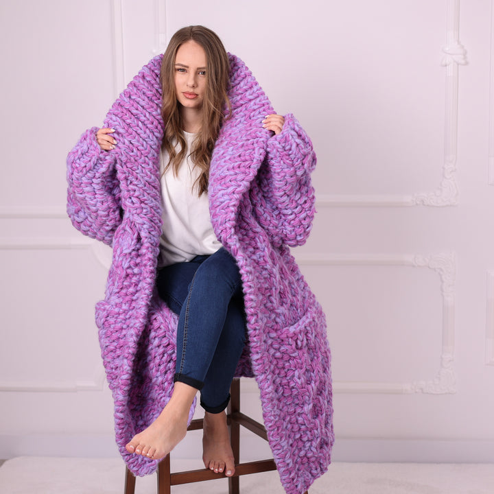 Pink lilac wool alpaca maxi cardigan T2390 oversized collar seated view