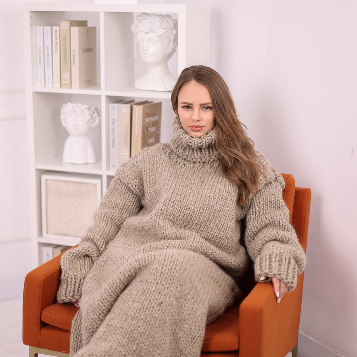 Beige oversized soft wool maxi dress T2392 seated close view
