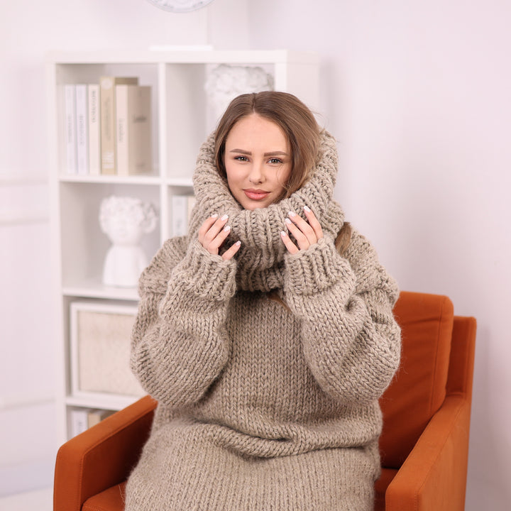 Beige 3-strand wool rib knit neck warmer T2393 front view