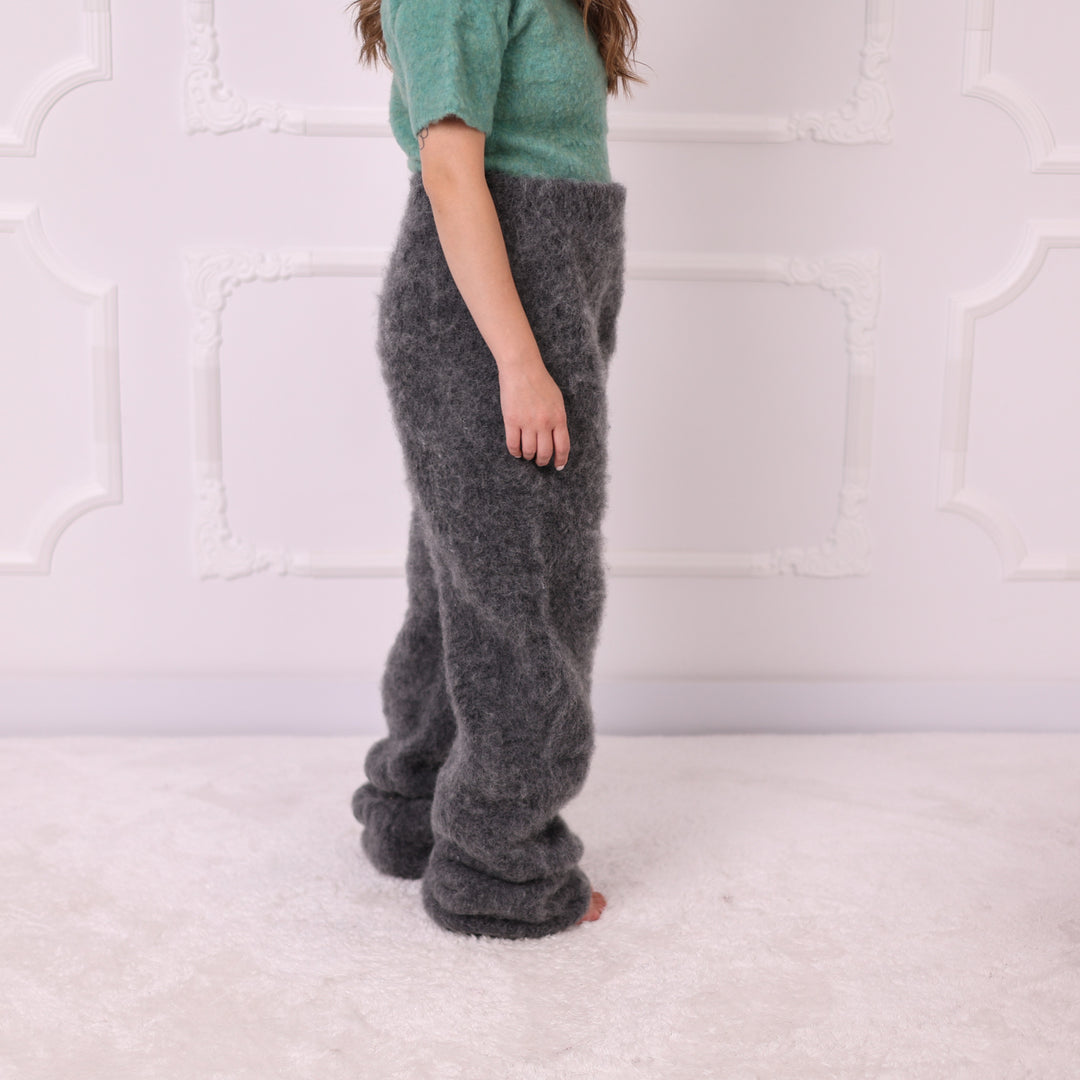 Gray kid mohair pants T2395 side view