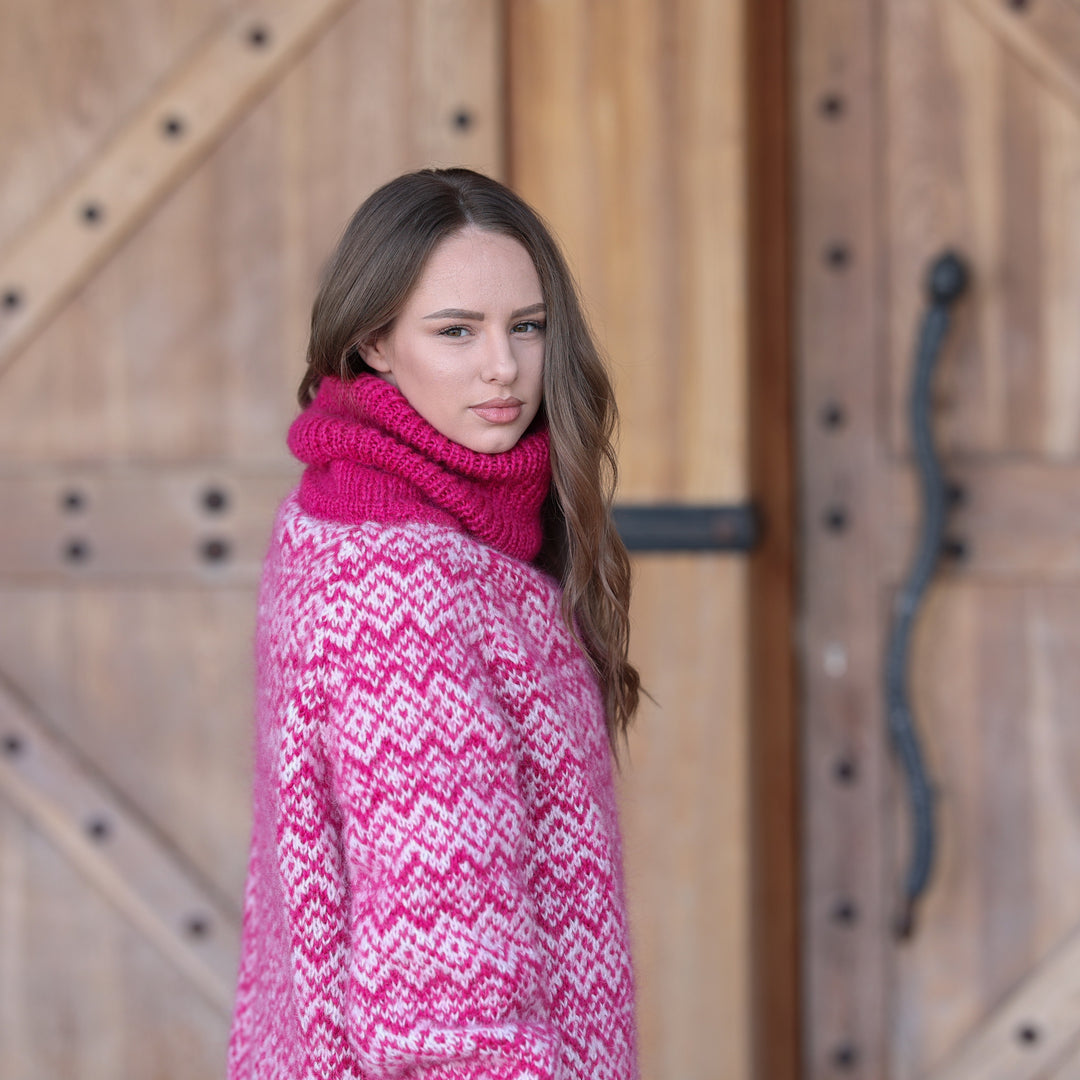 Pink white oversized turtleneck alpaca sweater T2407 portrait