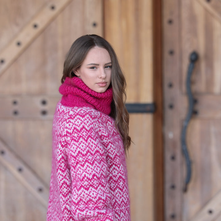 Pink white oversized turtleneck alpaca sweater T2407 portrait
