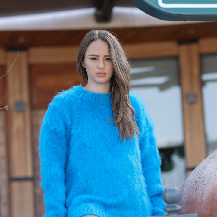 Electric blue brushed Kid Mohair oversized crewneck sweater T2409 front portrait