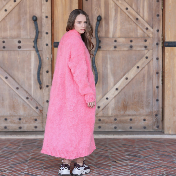 Bright pink Kid Mohair oversized maxi cardigan T2411 side and back three-quarter view