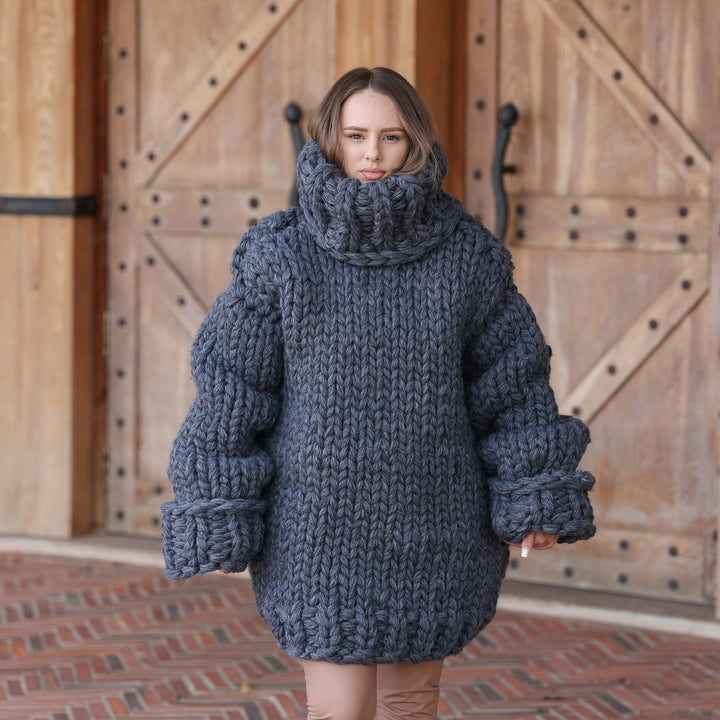 Gray 14-strand chunky 100% soft wool oversized turtleneck sweater T2427 view 2