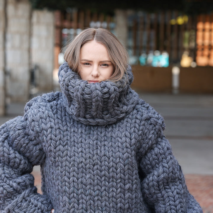 Gray 14-strand chunky 100% soft wool oversized turtleneck sweater T2427 view 7