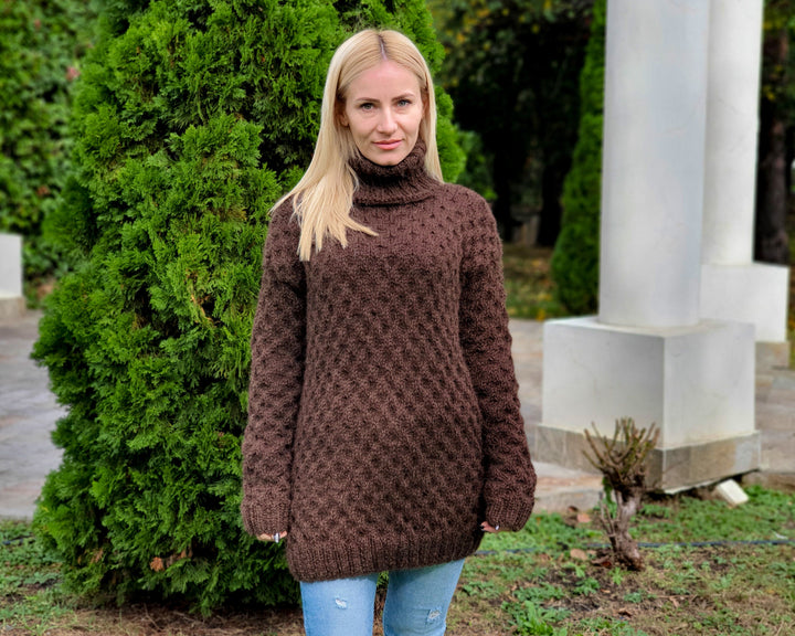 100% Alpaca Cable Knit Sweater, Hand Knitted Chunky Crewneck Pullover T903W